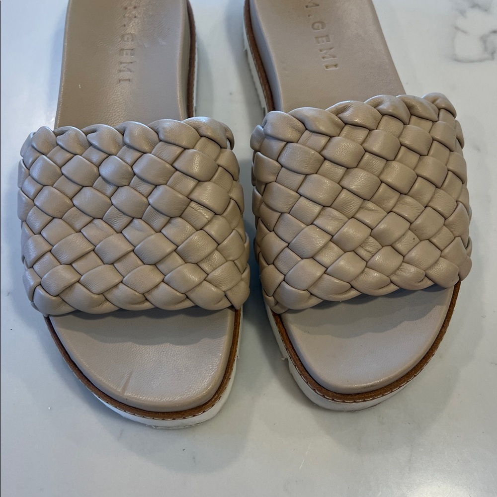 M. Gemi the Tessuti Sandal 7.5/38 - Picture 2 of 7